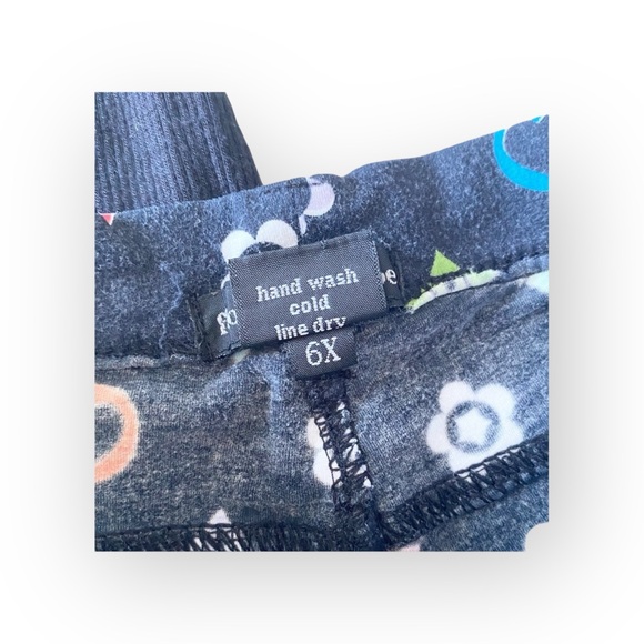 Flowers by Zoe ❉ Handbag Print Shorts ❉ Black with Multi Color Logo Print ❉ 6X 6 - Picture 7 of 14